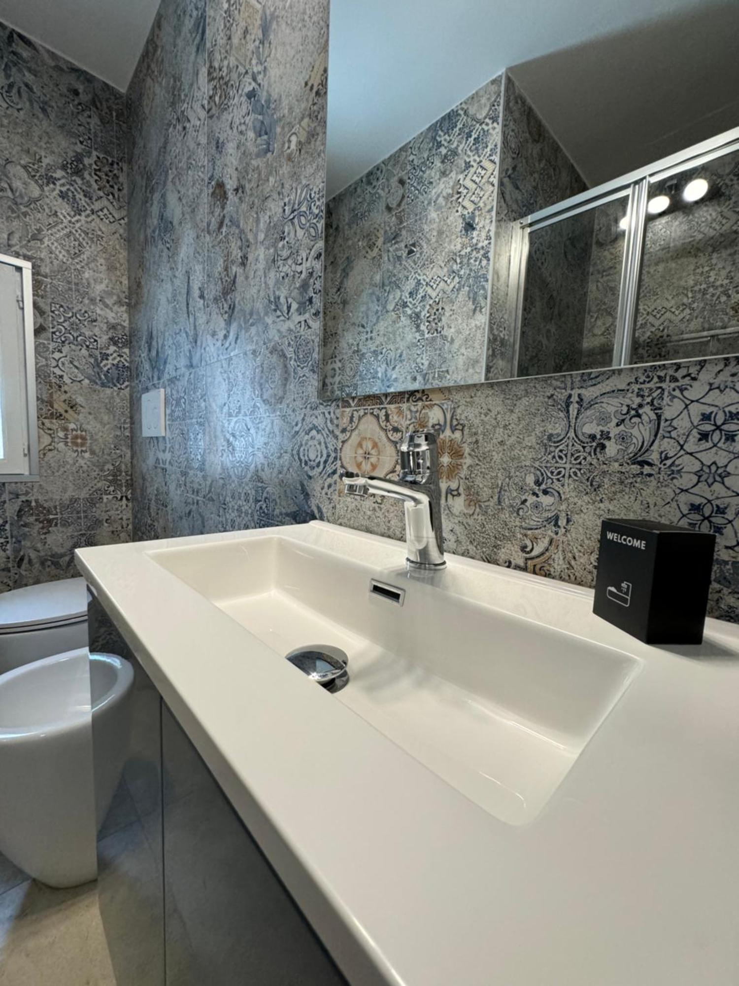 Edo House Anzio - Beachfront - Fronte Mare - Affittacamere Екстер'єр фото