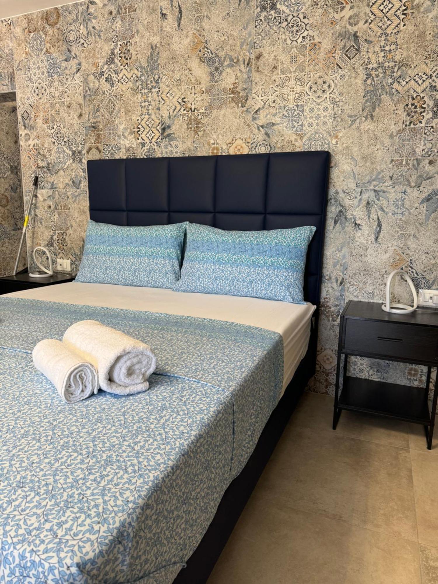 Edo House Anzio - Beachfront - Fronte Mare - Affittacamere Екстер'єр фото