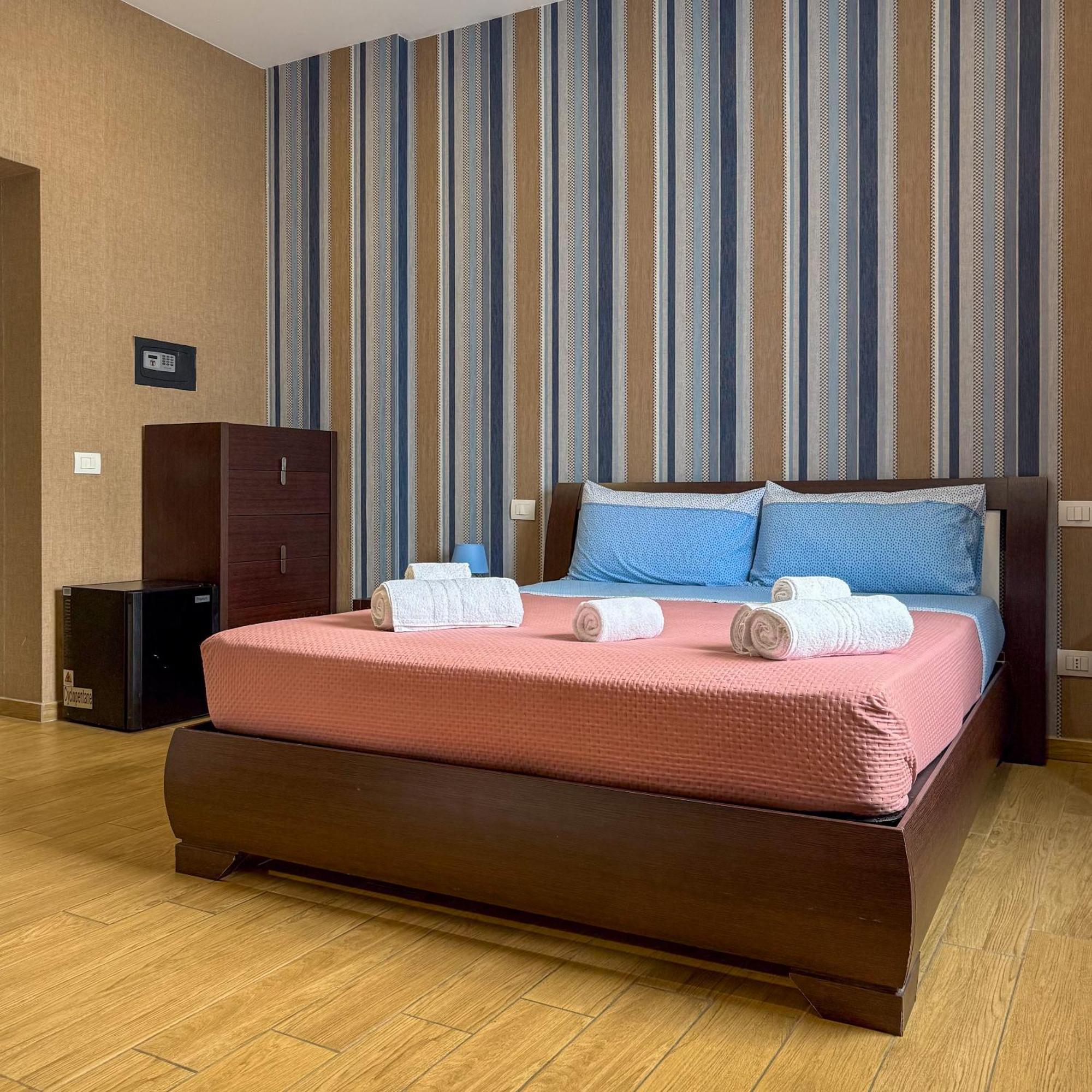 Edo House Anzio - Beachfront - Fronte Mare - Affittacamere Екстер'єр фото
